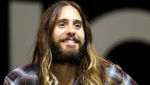 Fešák alebo bezdomovec? Jared Leto (42) vzhľad nerieši