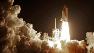 Raketoplán Discovery odštartoval k vesmírnej stanici