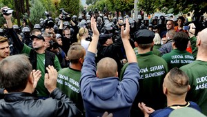 V Krásnohorskom Podhradí bolo horúco. Kotleba chcel upratovať