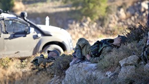 Boje v Izraeli pokračujú, zabili člena hnutia Hamas