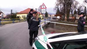 Ľudia našli telo v potoku pri obecnom úrade