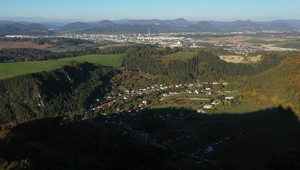 Problém menších obcí na pretrase. Je riešením zlučovanie?