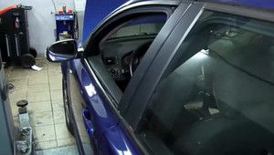 Chceli kúpiť vozidlá cez internet. Hoci za nich zaplatili, jazdiť v nich zrejme nikdy nebudú