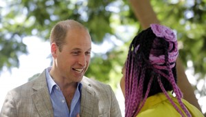 Princ William ohúril slávnu speváčku, nevedela z neho spustiť oči