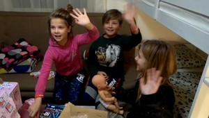 Darované Vianoce: Štyri deti doteraz spávali v malej chodbičke. Teraz sa im splnil sen o vlastnej izbe