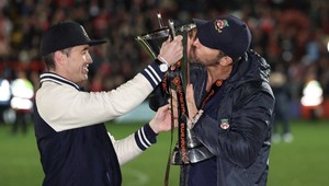 Klub hercov Reynoldsa a McElhenneyho postúpil o ligu vyššie