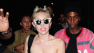 Miley (21) nemá ani štipku hanby: Na párty vyrazila hore bez!