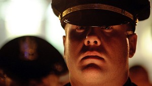 Šok! George Bush uniká polícii!