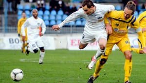 Netradičné inzeráty. Futbalista-čistič aj vstrekovač