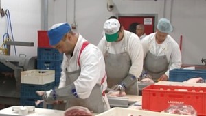 Na slovenskom trhu práce chýbajú najmä remeselníci. Zamestnať mäsiara je takmer nemožné