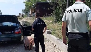 Polícia ráno zasahovala v Košiciach. Peter sa na ulici vyhrážal trom mužom, že im ublíži