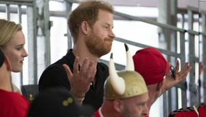 Kráľovskej rodine dochádza s Harrym trpezlivosť