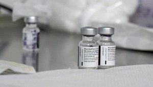 Potvrdení o očkovaní je niekoľko typov. Ktorý môžeme použiť v zahraničí?