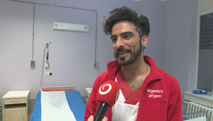 Narodil sa vo vojnovom tábore, dnes zachraňuje životy v Bratislave. Tento lekár je pre mnohých inšpiráciou