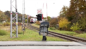 Úsek koľajníc, kde na konci leta vyhasol život, bol pre tragédiu opäť neprejazdný