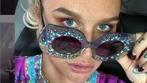 To je NAOZAJ ona?! Slávnu speváčku by ste takto vynovenú asi nespoznali!