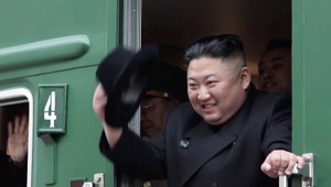 Kim dorazil do Ruska. V meste museli prestavať pre to vjazd do stanice