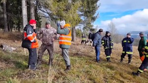 Na obhliadajúceho lekára čakali pri nehybnom tele viac ako päť hodín
