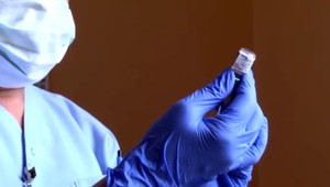 Chlapec sa nakazil tetanom. Podľa dostupných informácií ho matka odmietla dať zaočkovať