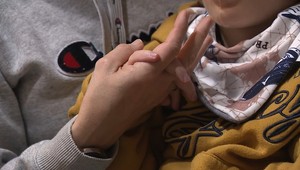 Rodičia ťažko chorých detí majú kritické podmienky. Pomoc od štátu neprichádza