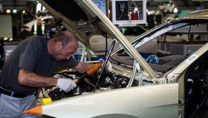 Slovenské automobilky idú na plný plyn. Dosiahli rekordné obraty