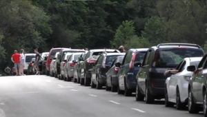 Ranný kolaps spôsobila zrážka piatich áut za nákupným centrom