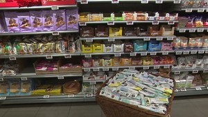 Menej za rovnakú cenu: Výrobcovia zmenšujú gramáže produktov