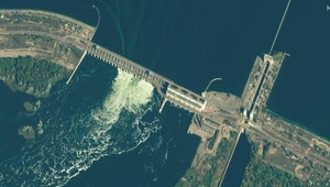 256. deň na Ukrajine: Ukrajinský útok poškodil Kachovskú priehradu, tvrdia ruské úrady