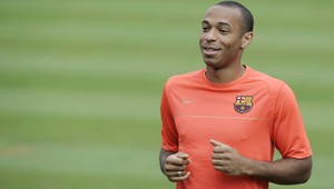 Henrymu lavička nevonia