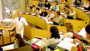 Desaťtisíce Slovákov mieria na české univerzity. Takmer polovica sa domov nevráti