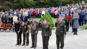 Spomínali na hrdinov Dukly