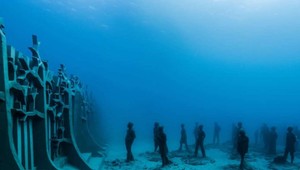 V Európe máme prvé múzeum pod vodou. Sochy na morskom dne sú nádherné
