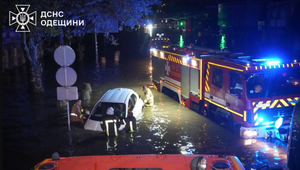 Silné záplavy v Odese si vyžiadali niekoľko životov. Tisíce ľudí zostalo bez prúdu