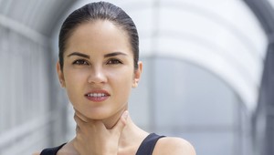 Viete, čo je postnazálne kvapkanie? Ak vám zateká hlien do hrdla, trpíte ním aj vy