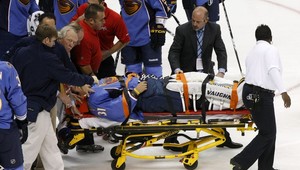 NHL: Slováci bez bodu, kolaps brankára Pavelca vystrašil Atlantu