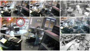 Desivé video z Paríža. Žena prežila vďaka tomu, že teroristovi zlyhala zbraň