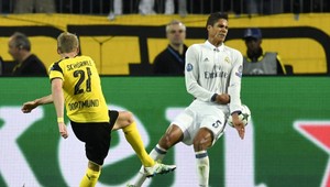 Real remizoval v Dortmunde, Leicester naďalej stopercentný