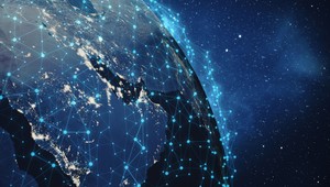 Elon Musk chce zaplaviť vesmír 42 tisíc satelitmi