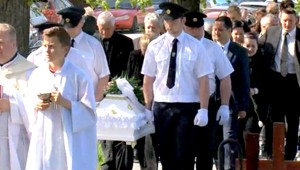 Na pohreb Jakubka (†3) prišli stovky ľudí, kvety doniesli aj škôlkari
