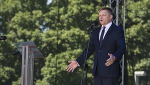 Fico: kvôli migrantom zvolávam mimoriadne zasadnutie Bezpečnostnej rady