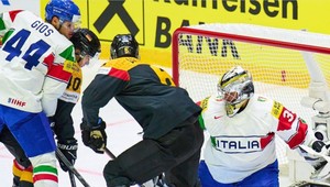 Náhoda? Nemci a Taliani si zopakovali gólovú smršť z minuloročných MS