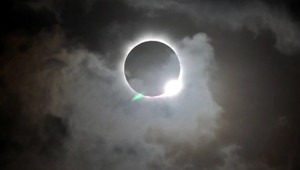 Priamy prenos NASA: Sledujte zatmenie Slnka NAŽIVO