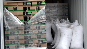 Tony tabaku do vodných fajok a škody za 600 tisíc eur. Taký je výsledok akcie Strojník