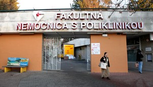 Na urgentnom príjme v Žiline čakali pacienti hodiny, lekárka dostala výpoveď