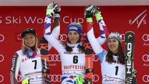 Famózna Vlhová zvíťazila v Lenzerheide. Návrat Velez-Zuzulovej
