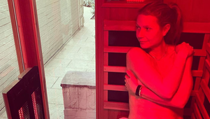 Herečka neprestáva šokovať! Po sviečke s vôňou vagíny ponúka sadu na odliatok penisu!