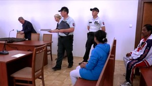 Ženu, ktorá porodila dieťa do latríny, odsúdili