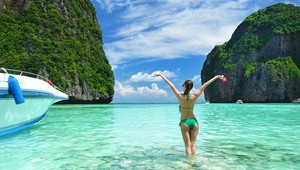 Ministerstvo upozorňuje na tropickú búrku v Thajsku