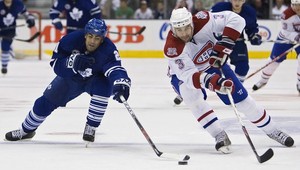 Zákrok Kostopoulosa na Van Ryna vyšetrí vedenie NHL