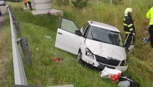 Nehoda na diaľnici D2: Pre zásah vrtuľníka úsek uzavreli